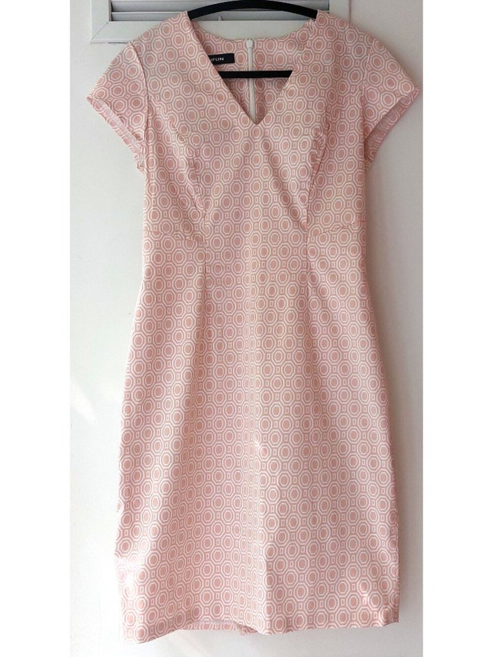NWOT Stretch Cotton Sheath Dress Pink Geometric Print Pattern